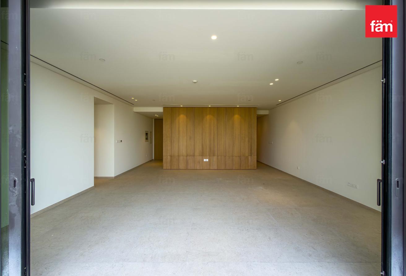 2br+M | Ultra Luxury Location | Burj Views photo 2