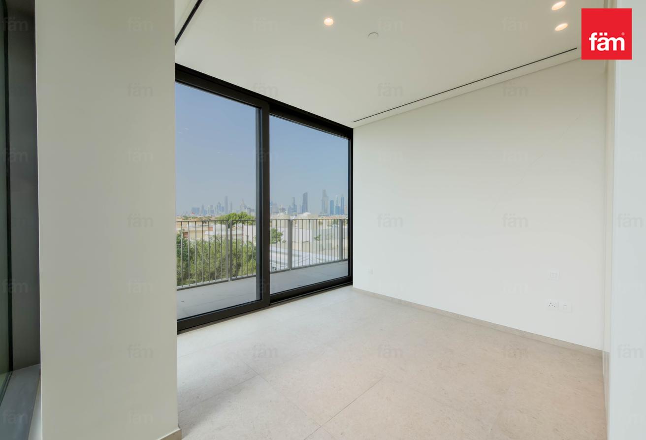 2br+M | Ultra Luxury Location | Burj Views photo 13