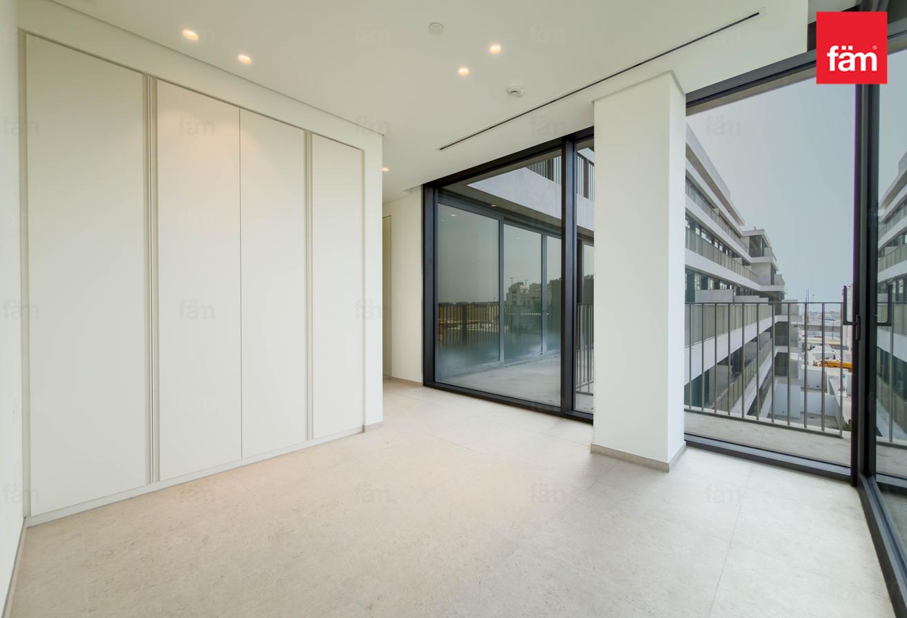 2br+M | Ultra Luxury Location | Burj Views photo 15