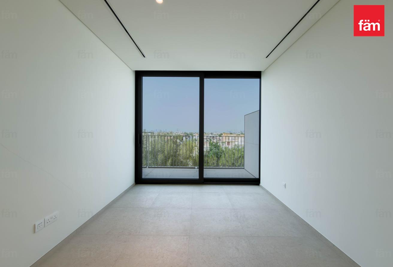 2br+M | Ultra Luxury Location | Burj Views photo 16