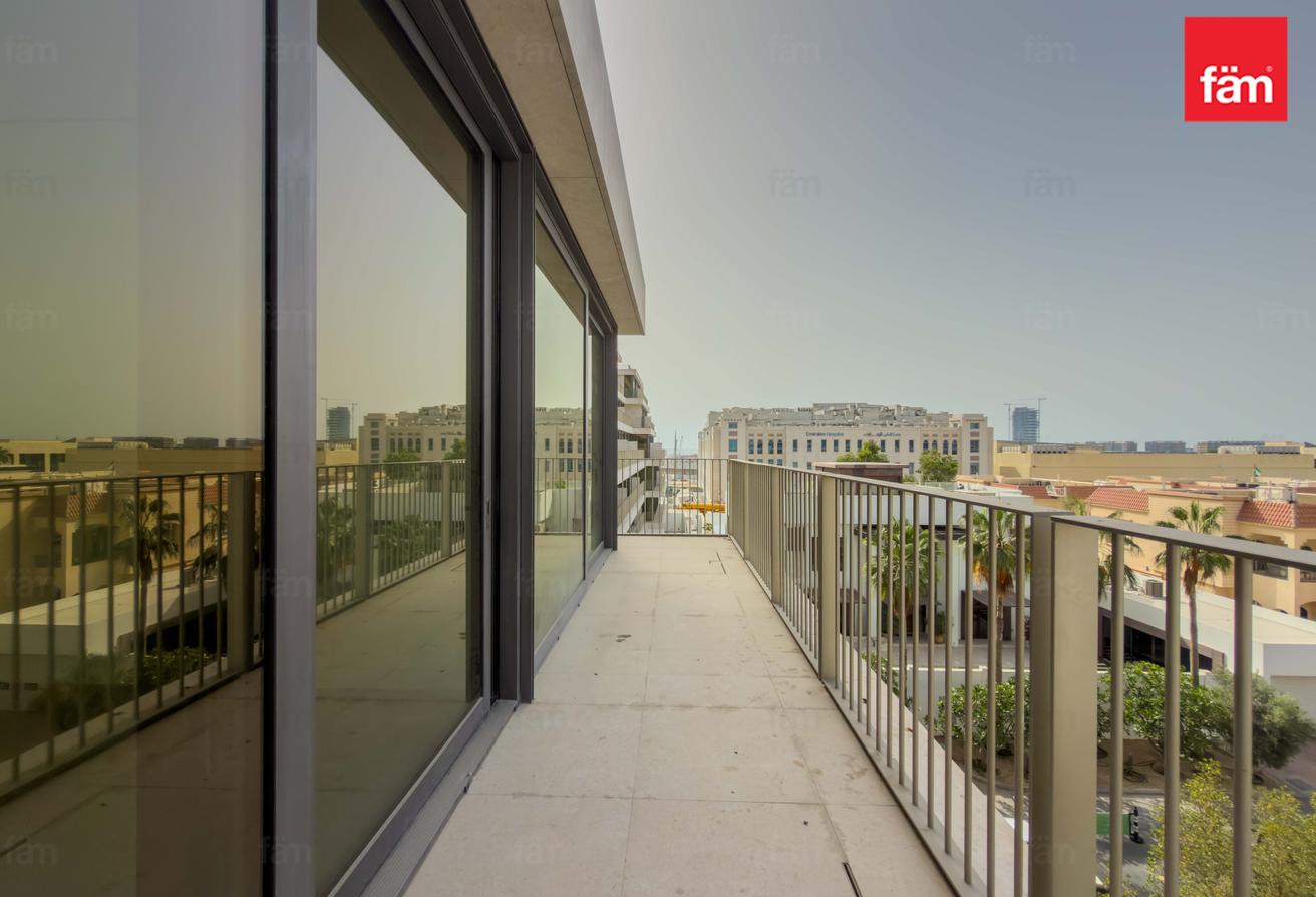 2br+M | Ultra Luxury Location | Burj Views photo 30
