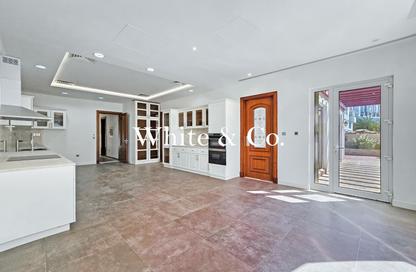 Villa - 5 Bedrooms - 6 Bathrooms for rent in The Centro - The Villa - Dubai