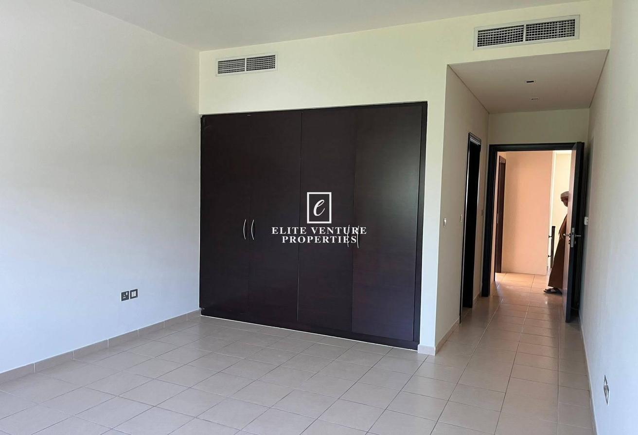 READY TO MOVE IN | CORNER VILLA+MAID'S | SPACIOUS photo 19
