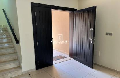 فيلا - 3 غرف نوم - 5 حمامات للايجار في فلل النخيل - الضاحية 12 - قرية جميرا الدائرية - دبي
