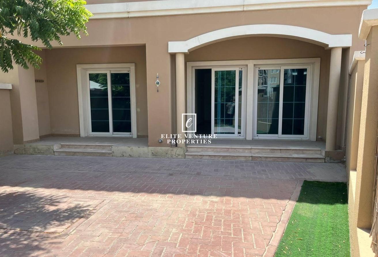 READY TO MOVE IN | CORNER VILLA+MAID'S | SPACIOUS photo 23