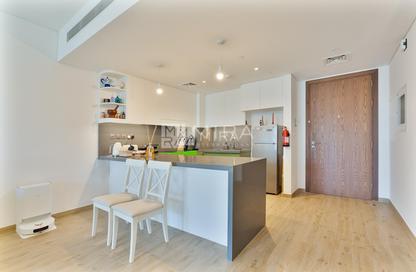 Apartment - 1 Bedroom - 1 Bathroom for sale in Central Park Building 1 - Central Park at City Walk - City Walk - Dubai