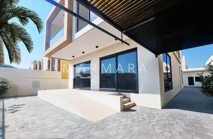 Villa - 5 Bedrooms - 5 Bathrooms for rent in Umm Suqeim 1 Villas - Umm Suqeim 1 - Umm Suqeim - Dubai