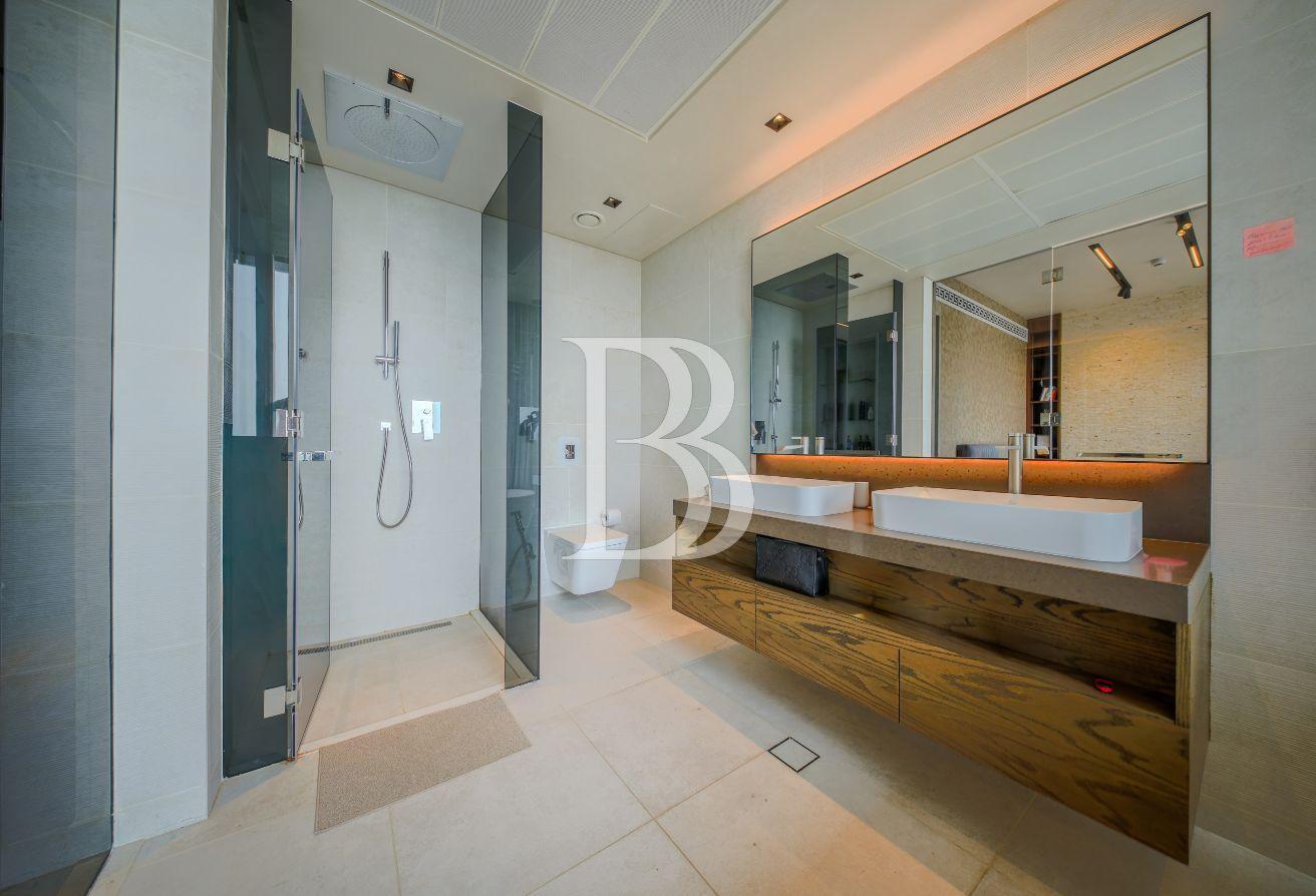 Vacant Soon | Luxury Upgrade | Fully Furnished photo 11