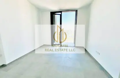 شقة - 2 غرف نوم - 3 حمامات للايجار في مجمع مويلح - تجارية مويلح - الشارقة