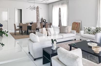 Villa - 7 - 7 for sale in Umm Suqeim 3 Villas - Umm Suqeim 3 - Umm Suqeim - Dubai