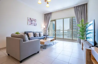 Apartment - 2 Bedrooms for rent in Burj Al Nujoom - Downtown Dubai - Dubai