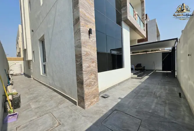 161413137 - Property Image 2