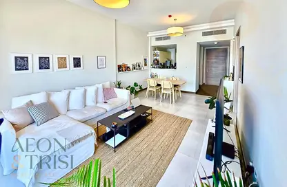 Apartment - 1 Bedroom - 1 Bathroom for sale in SOL Bay - Business Bay - Dubai