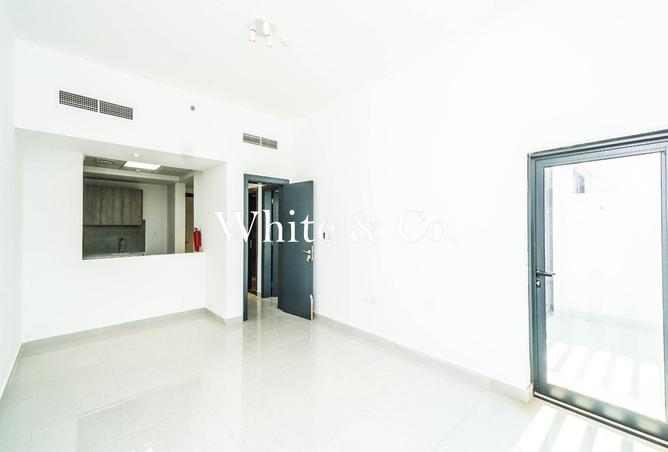 77370100 - Property Main Image