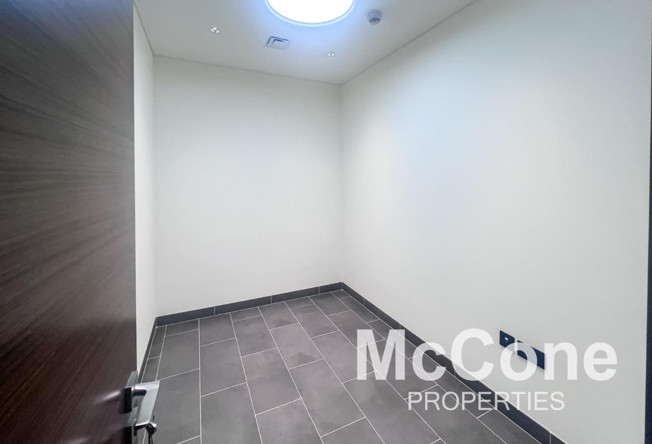Best View | Upgraded Kitchen | Plus Study Room photo 10