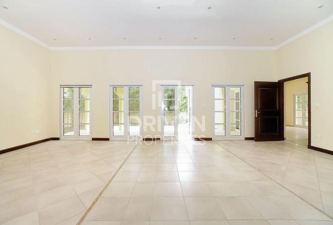 95704381 - Property Image 2