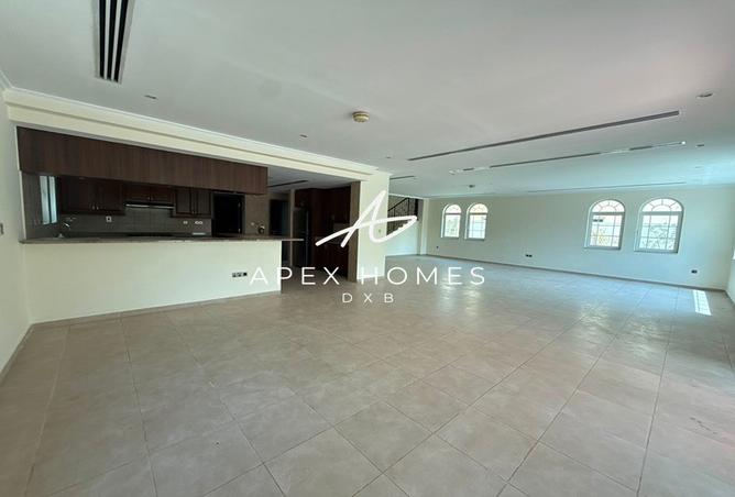 128385389 - Property Image 2