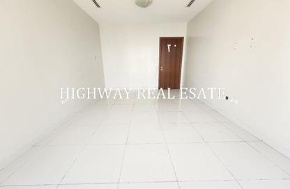 Apartment - 3 - 4 for rent in Sahara Tower 4 - Sahara Complex - Al Nahda - Sharjah