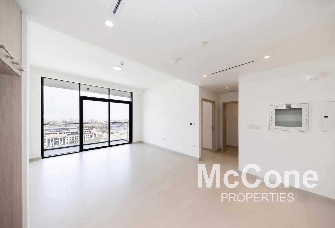Brand New | corner unit | Pool & Garden view photo 7