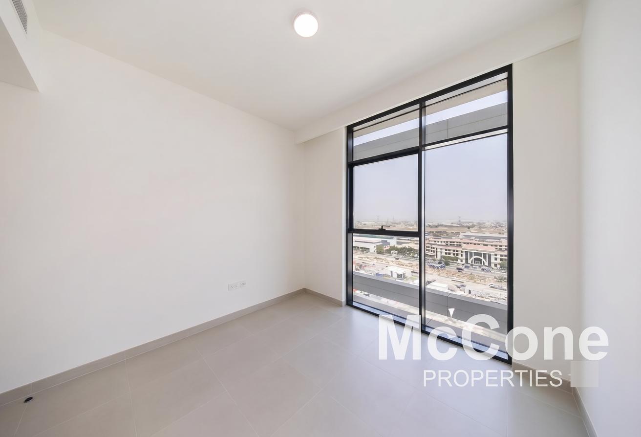 Brand New | corner unit | Pool & Garden view photo 8