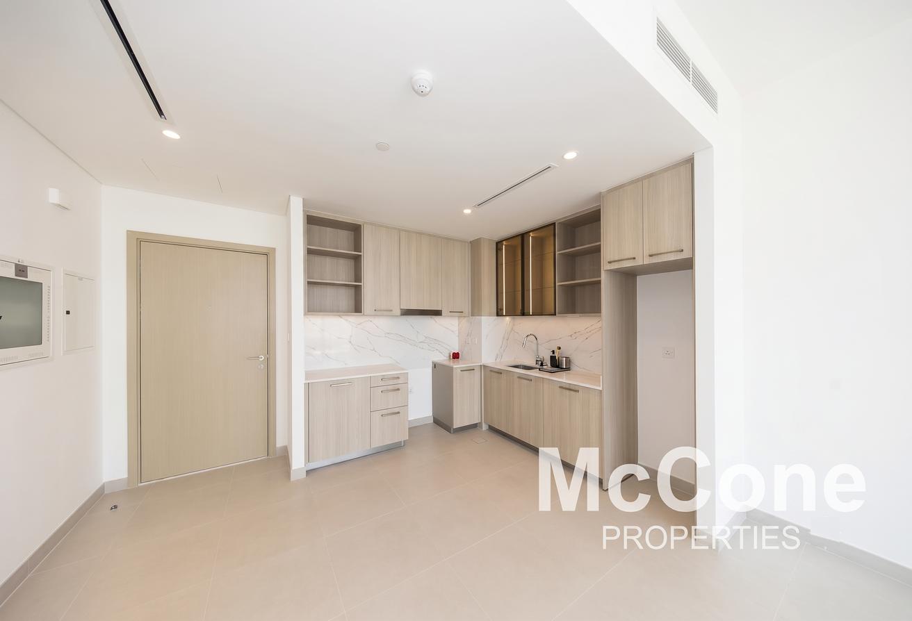 Brand New | corner unit | Pool & Garden view photo 4