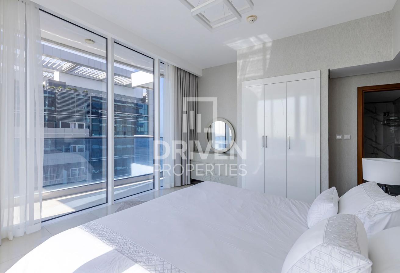 Huge and Bright Apt with Up to 4 Cheques photo 8