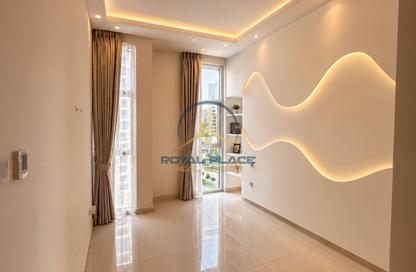 Apartment - 2 Bedrooms - 3 Bathrooms for rent in Park Central - Business Bay - Dubai