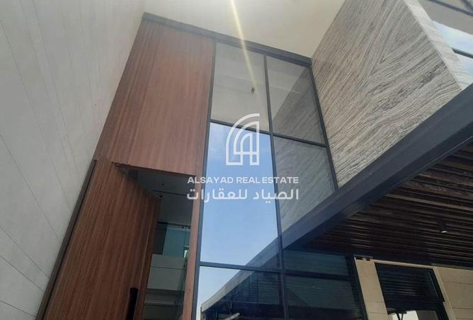 107289385 - Property Image 2