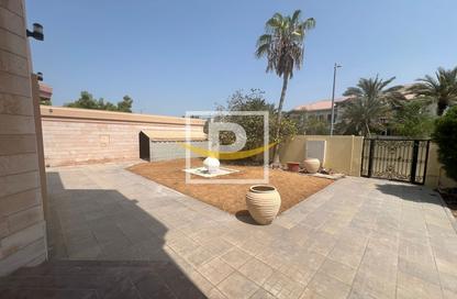 Villa - 5 - 5 for rent in Umm Suqeim 1 Villas - Umm Suqeim 1 - Umm Suqeim - Dubai