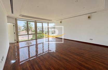 Villa - 5 - 5 for rent in Umm Suqeim 1 Villas - Umm Suqeim 1 - Umm Suqeim - Dubai
