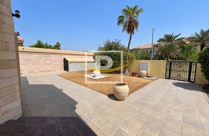 Villa - 5 - 5 for rent in Umm Suqeim 1 Villas - Umm Suqeim 1 - Umm Suqeim - Dubai