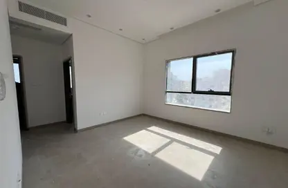 Apartment - 1 Bedroom - 1 Bathroom for rent in Al Qulaya'ah - Al Sharq - Sharjah