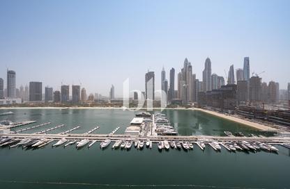Apartment - 2 - 3 for rent in Marina Vista Tower 2 - Marina Vista - Emaar Beachfront - Dubai Harbour - Dubai