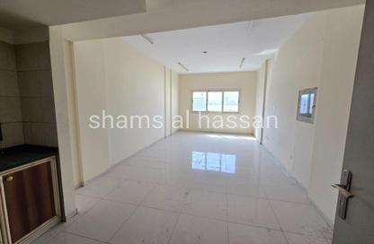 Apartment - Studio - 1 Bathroom for rent in Industrial Area 13 - Sharjah Industrial Area - Sharjah