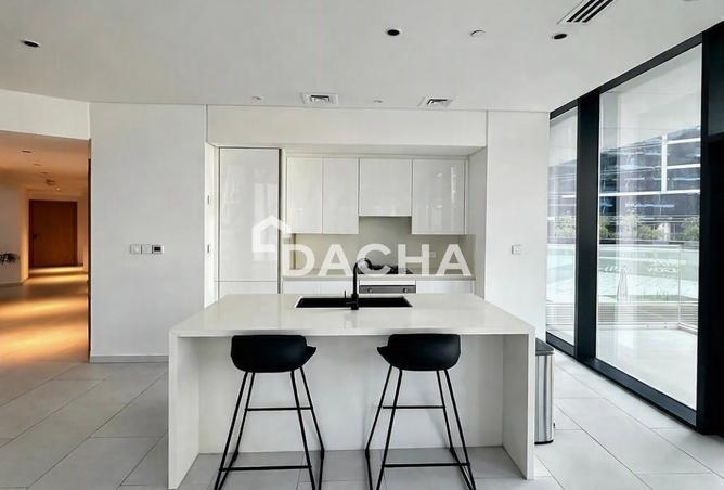 Best Price | Canal View | Vacant photo 2