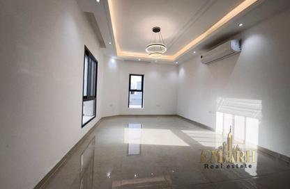 Villa - 4 - 6 for rent in Al Zaheya Gardens - Al Zahya - Ajman