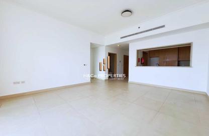 Apartment - 1 - 2 for rent in Vida Residence 1 - Vida Residence - The Hills - Dubai