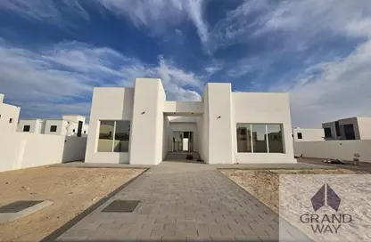 Villa - 4 Bedrooms - 6 Bathrooms for rent in Wadi Alshabak - Dubai Villa - 4 Bedrooms - 6 Bathrooms for rent in Wadi Alshabak - Dubai