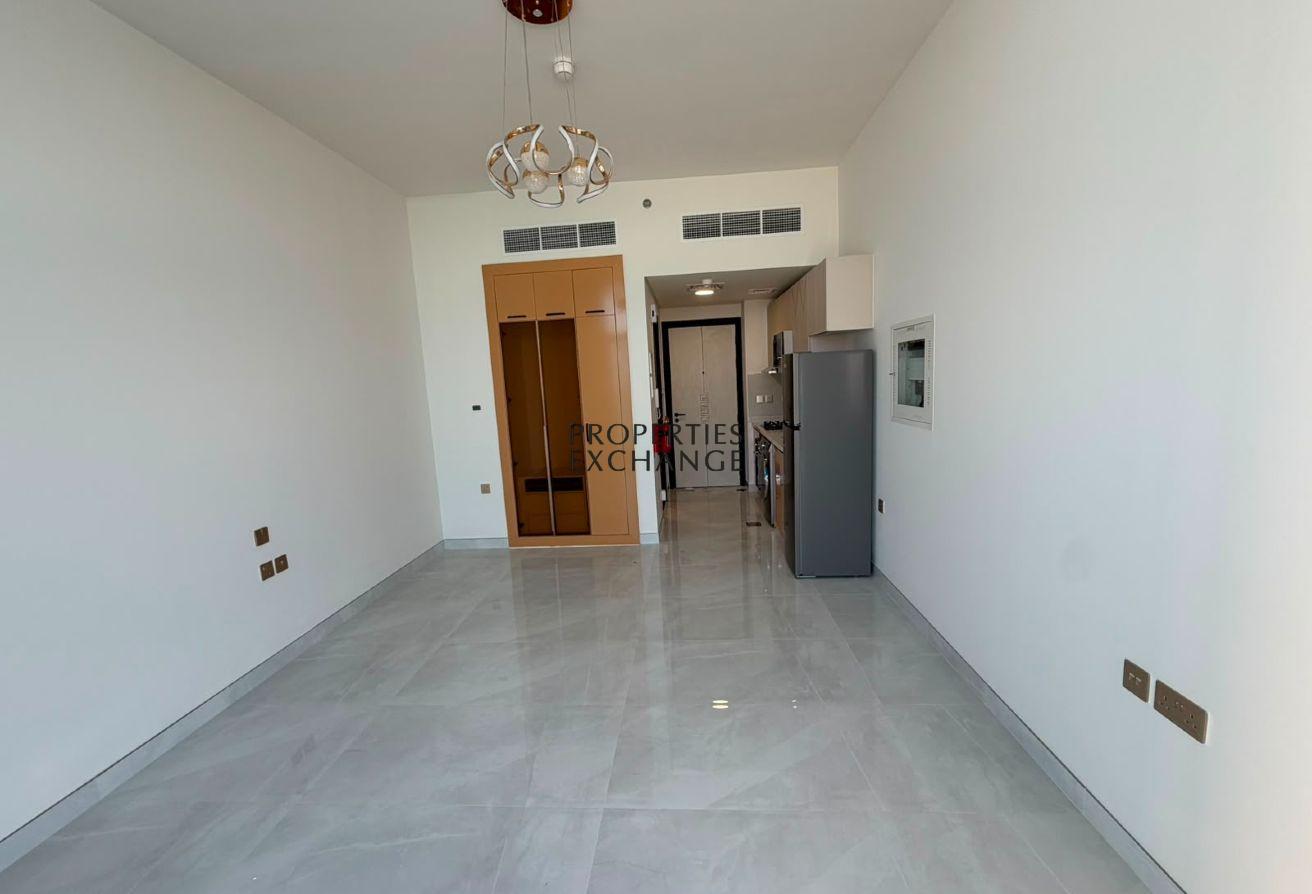 BRAND NEW | PRIVATE BALCONY | PREMIUM AMENITIES photo 9