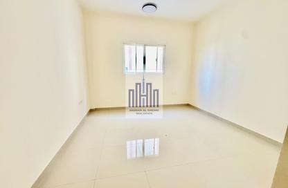 Apartment - 1 Bedroom - 1 Bathroom for rent in Muwailih Building - Muwaileh - Sharjah