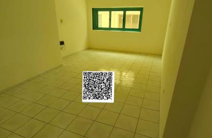 Apartment - 2 Bedrooms - 2 Bathrooms for rent in Al Khan 5 building - Al Khan - Sharjah