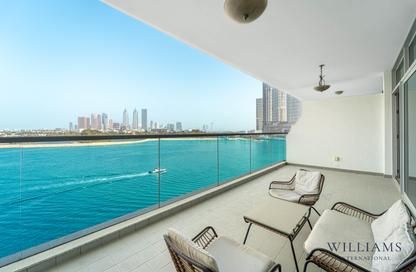 Apartment - 1 Bedroom - 2 Bathrooms for sale in Azure Residences - Palm Jumeirah - Dubai
