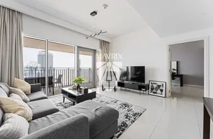Apartment - 1 Bedroom - 2 Bathrooms for rent in Boulevard Crescent Tower 1 - BLVD Crescent - Downtown Dubai - Dubai