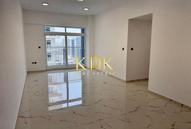 Zero Commission | Huge 2BR + Store | Bright & Airy photo 3