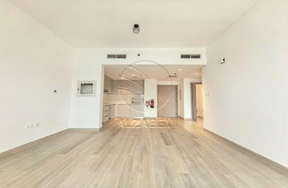 Apartment - 1 Bedroom - 1 Bathroom for sale in Waters Edge - Yas Island - Abu Dhabi Apartment - 1 Bedroom - 1 Bathroom for sale in Waters Edge - Yas Island - Abu Dhabi