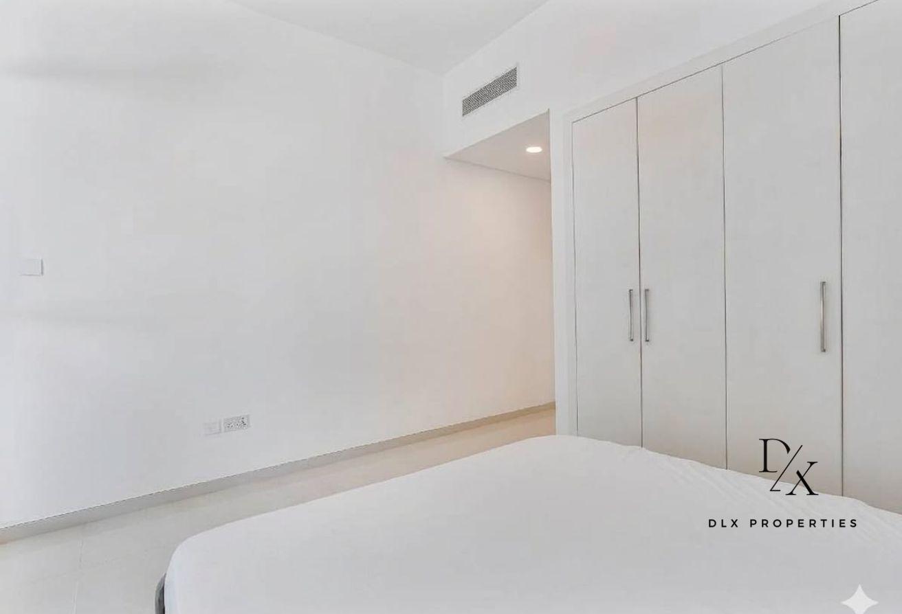 Furnished 2BR Apartment | Pool & Park Views | Lore photo 10