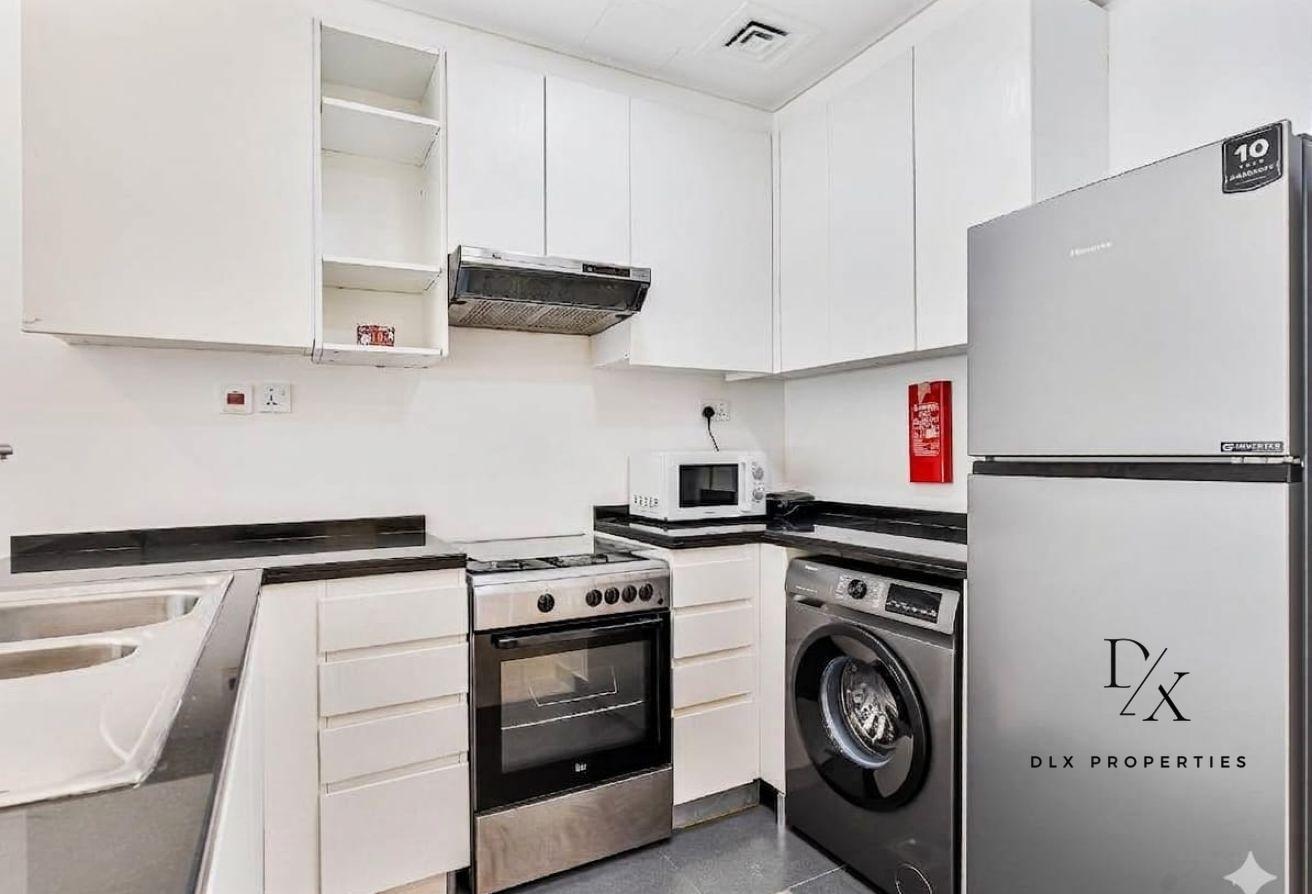 Furnished 2BR Apartment | Pool & Park Views | Lore photo 16