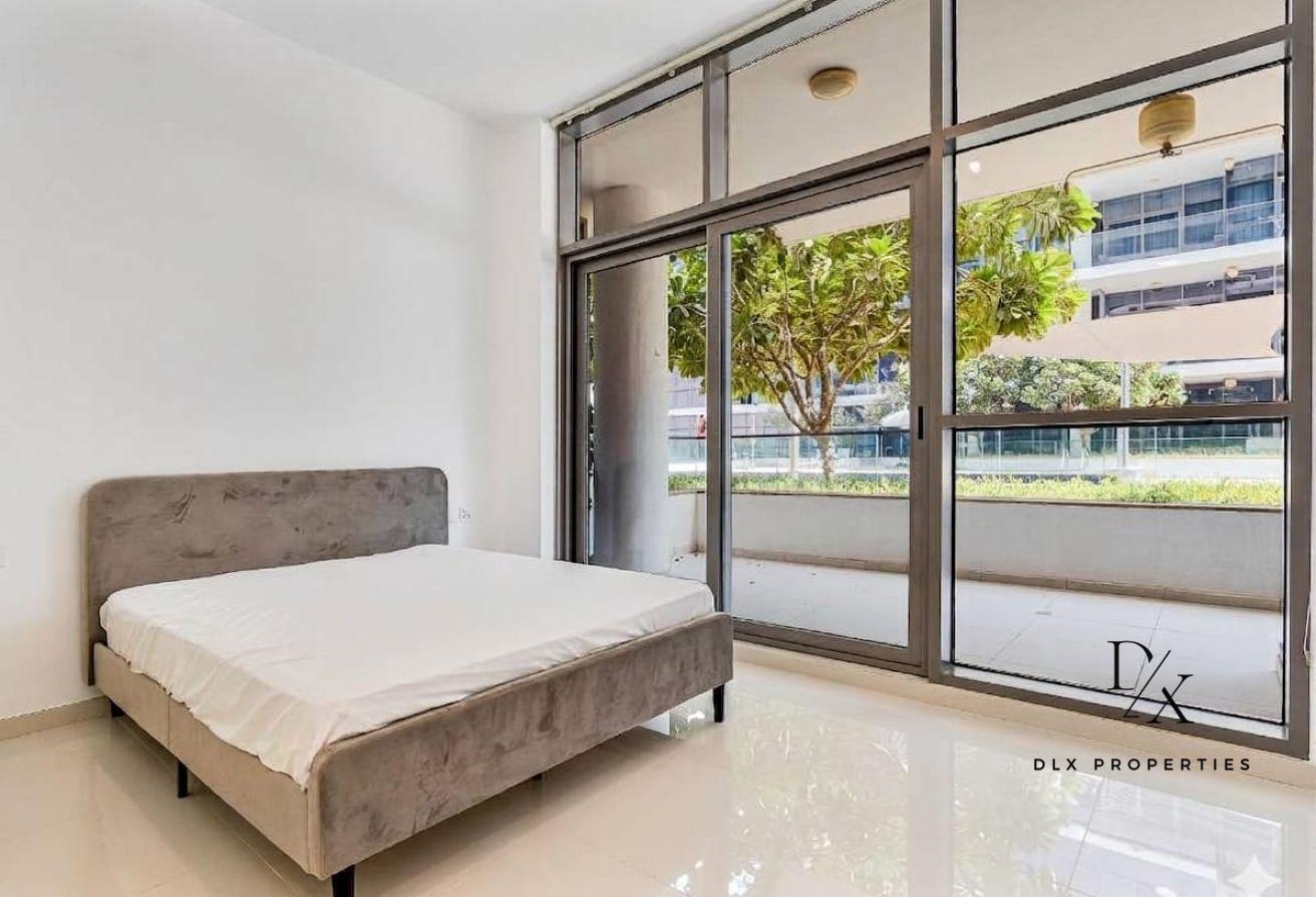 Furnished 2BR Apartment | Pool & Park Views | Lore photo 7