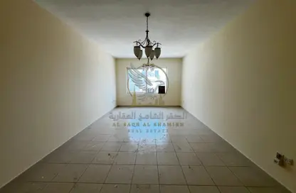 شقة - 2 غرف نوم - 2 حمامات للايجار في شارع التعاون الجديد - التعاون - الشارقة