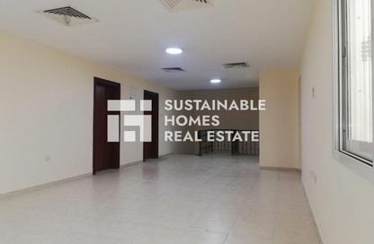 Villa - 4 Bedrooms - 5 Bathrooms for rent in Seashore - Rabdan - Abu Dhabi